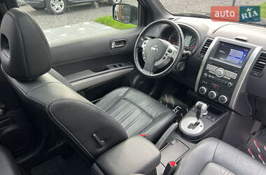Внедорожник / Кроссовер Nissan X-Trail 2012 в 
