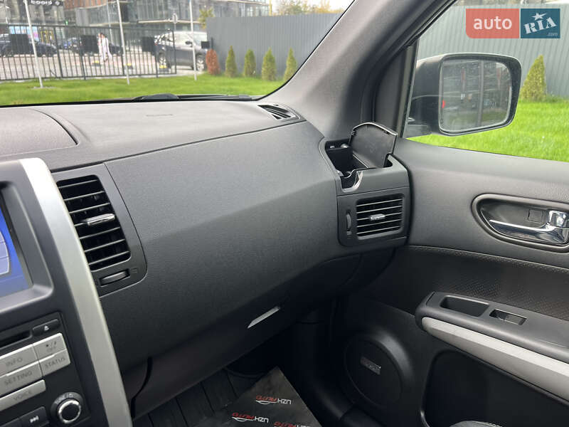 Позашляховик / Кросовер Nissan X-Trail 2012 в Ужгороді