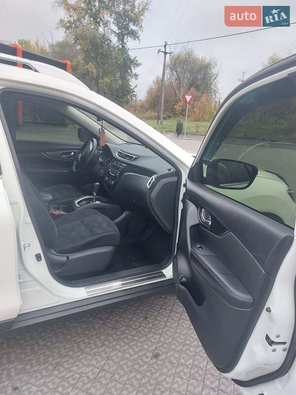 Позашляховик / Кросовер Nissan X-Trail 2014 в Полтаві