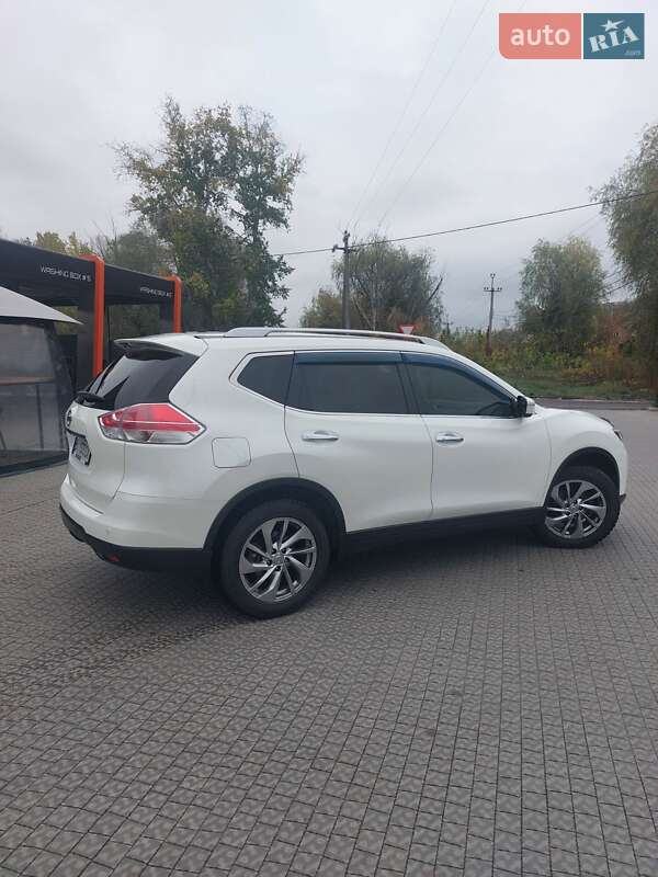 Позашляховик / Кросовер Nissan X-Trail 2014 в Полтаві