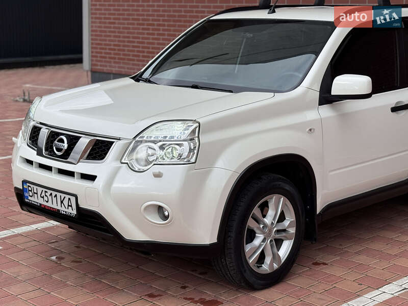 Позашляховик / Кросовер Nissan X-Trail 2011 в Одесі