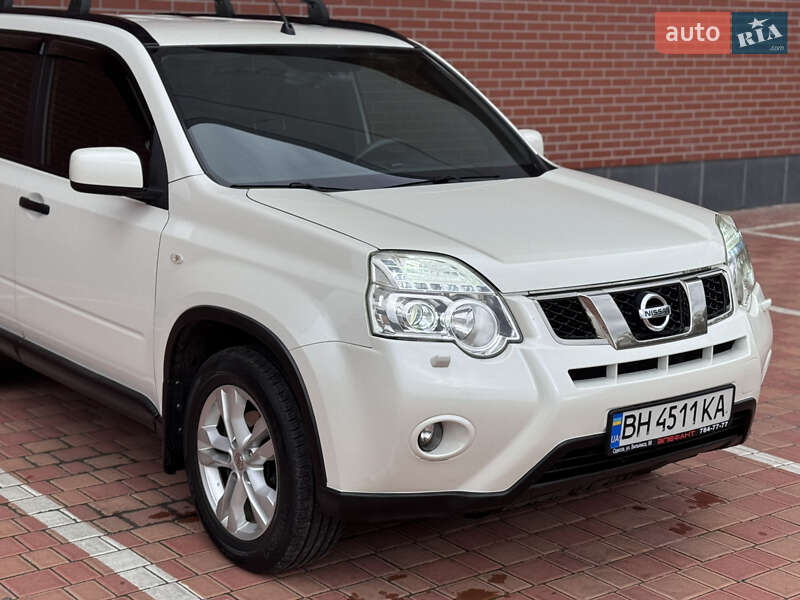 Позашляховик / Кросовер Nissan X-Trail 2011 в Одесі