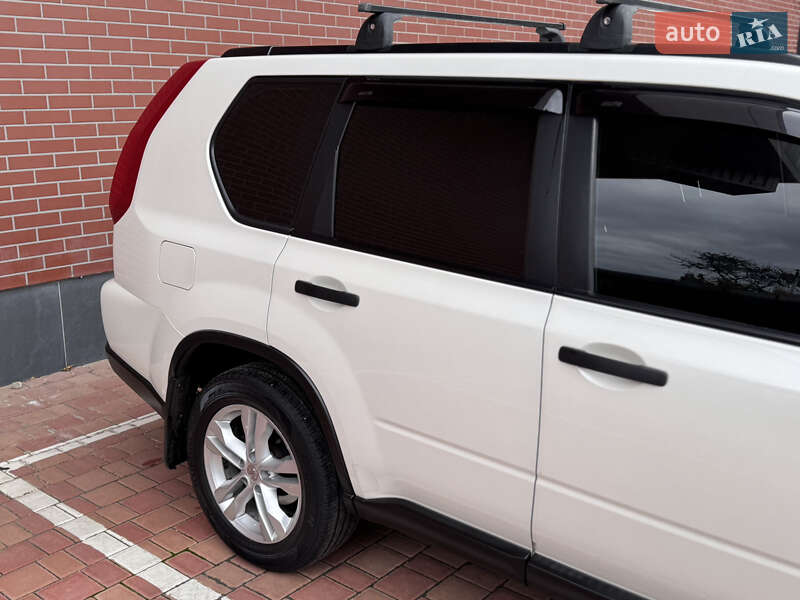 Позашляховик / Кросовер Nissan X-Trail 2011 в Одесі