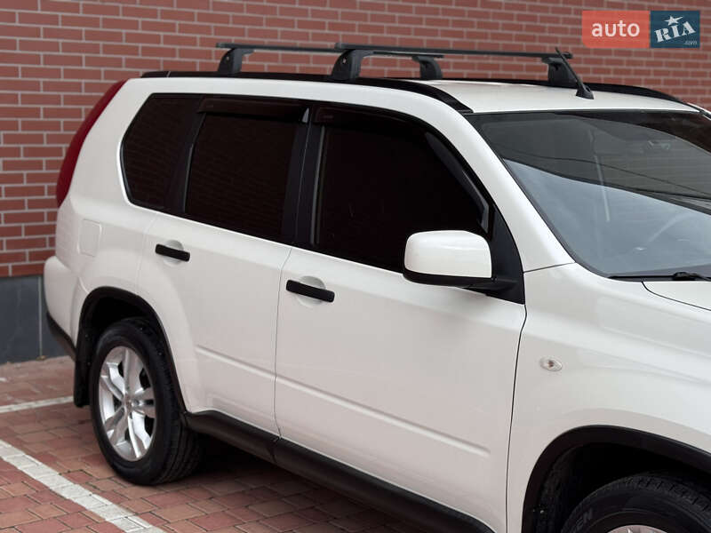 Позашляховик / Кросовер Nissan X-Trail 2011 в Одесі