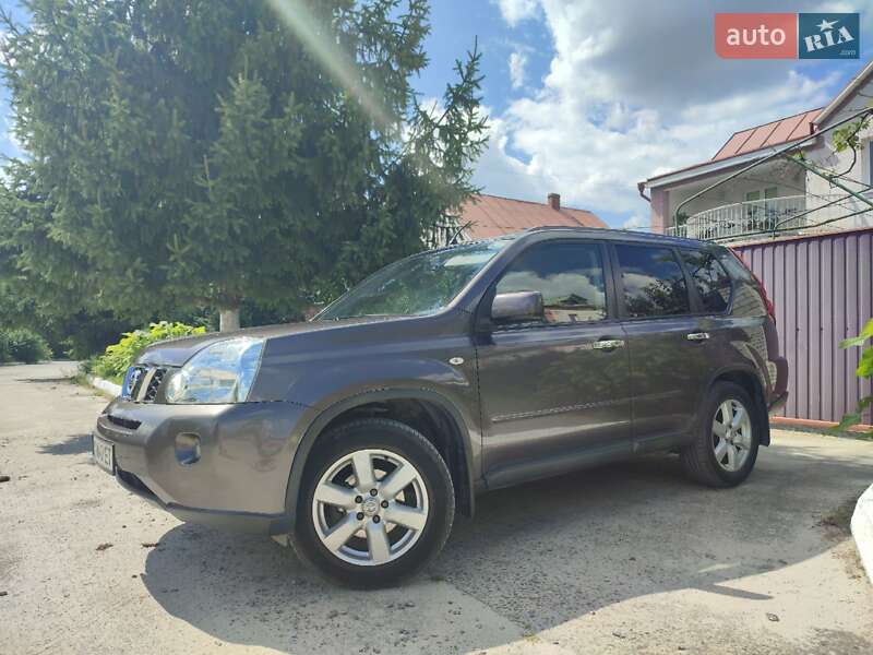 Внедорожник / Кроссовер Nissan X-Trail 2007 в Вараше фото 2 Внедорожник / Кроссовер Nissan X-Trail 2007 в Вараше