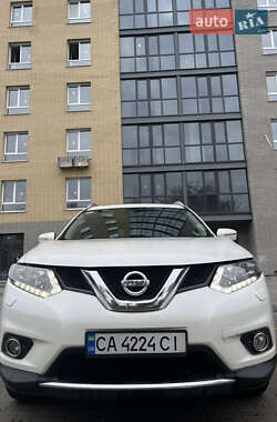 Внедорожник / Кроссовер Nissan X-Trail 2016 в Черкассах