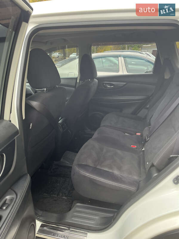Внедорожник / Кроссовер Nissan X-Trail 2016 в Черкассах фото 12 Внедорожник / Кроссовер Nissan X-Trail 2016 в Черкассах