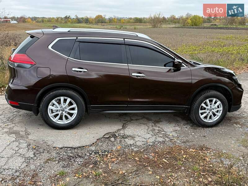 Внедорожник / Кроссовер Nissan X-Trail 2018 в Володарке