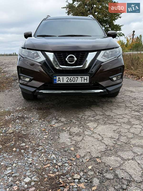 Внедорожник / Кроссовер Nissan X-Trail 2018 в Володарке