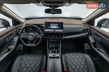 Позашляховик / Кросовер Nissan X-Trail 2023 в  фото 10 Позашляховик / Кросовер Nissan X-Trail 2023 в