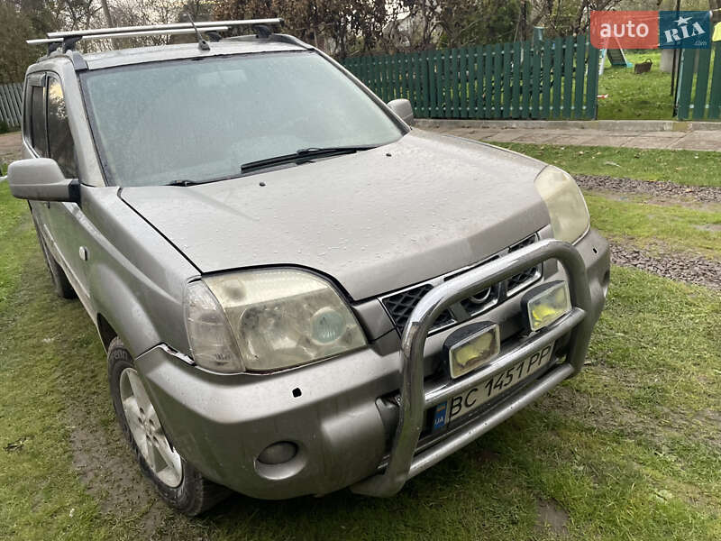 Внедорожник / Кроссовер Nissan X-Trail 2004 в Самборе фото 7 Внедорожник / Кроссовер Nissan X-Trail 2004 в Самборе