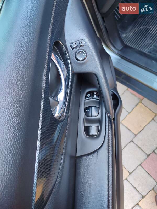 Позашляховик / Кросовер Nissan X-Trail 2015 в Любомлі фото 10 Позашляховик / Кросовер Nissan X-Trail 2015 в Любомлі