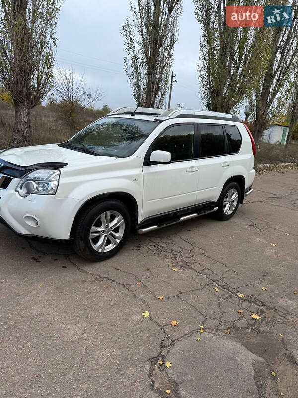 Внедорожник / Кроссовер Nissan X-Trail 2013 в Киеве фото 6 Внедорожник / Кроссовер Nissan X-Trail 2013 в Киеве