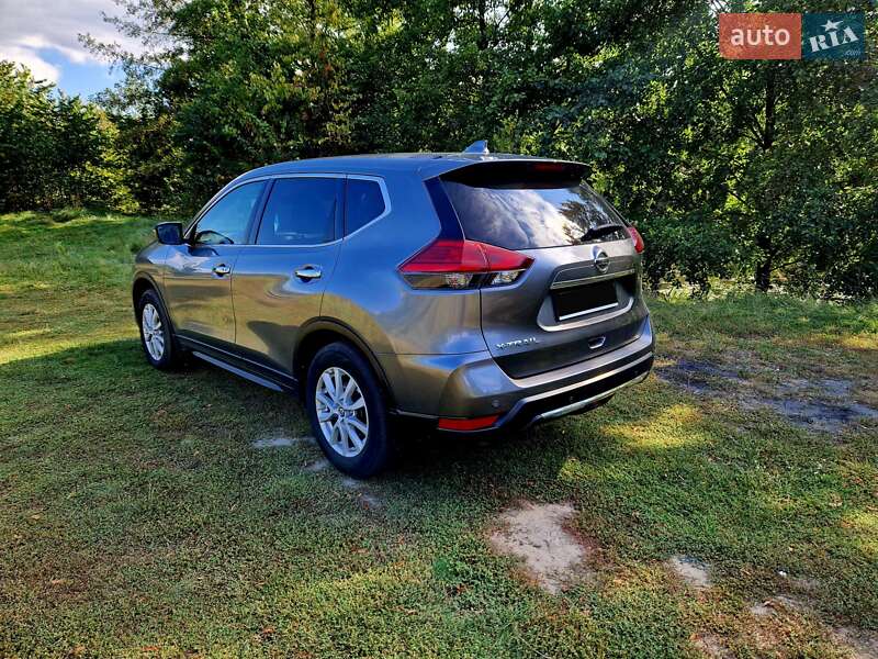 Внедорожник / Кроссовер Nissan X-Trail 2018 в Сумах