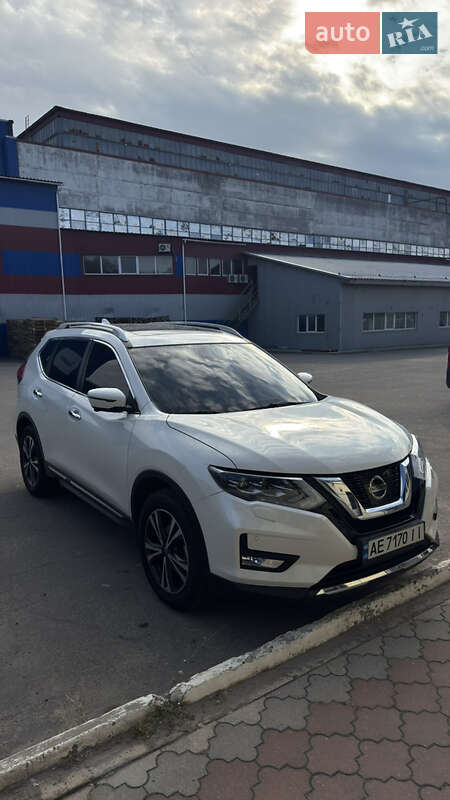 Внедорожник / Кроссовер Nissan X-Trail 2020 в Днепре