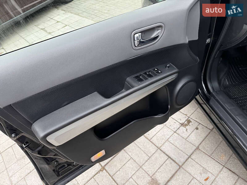 Позашляховик / Кросовер Nissan X-Trail 2007 в Дніпрі