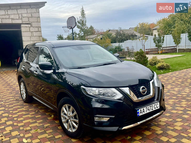 Внедорожник / Кроссовер Nissan X-Trail 2019 в Глухове
