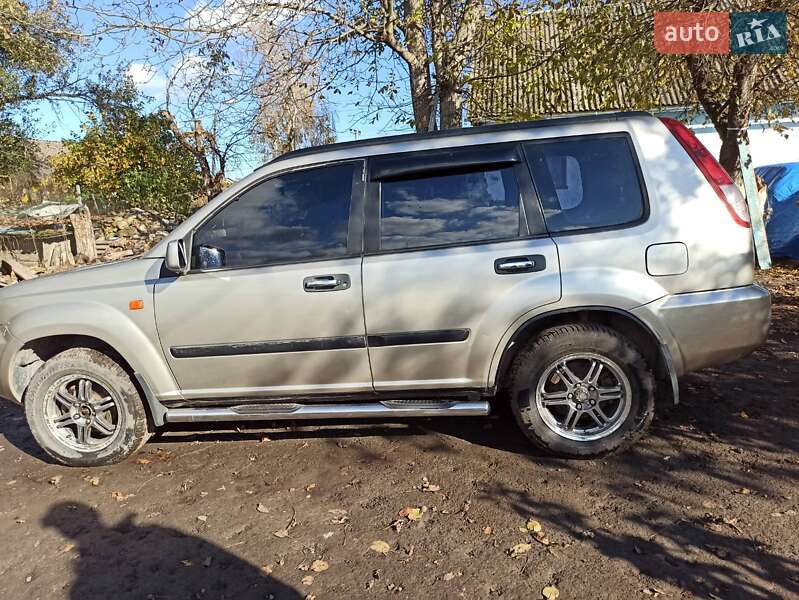 Позашляховик / Кросовер Nissan X-Trail 2006 в Ізяславі