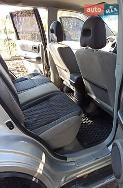 Внедорожник / Кроссовер Nissan X-Trail 2006 в  фото 8 Внедорожник / Кроссовер Nissan X-Trail 2006 в