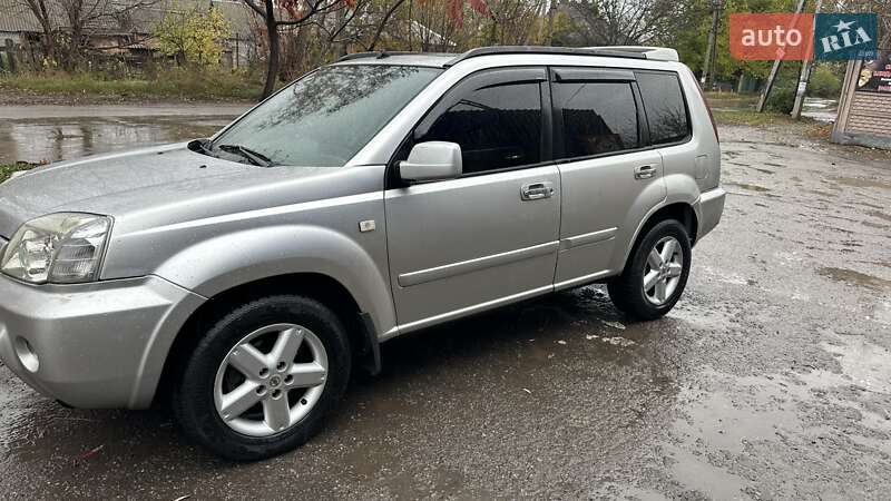 Внедорожник / Кроссовер Nissan X-Trail 2004 в Славянске