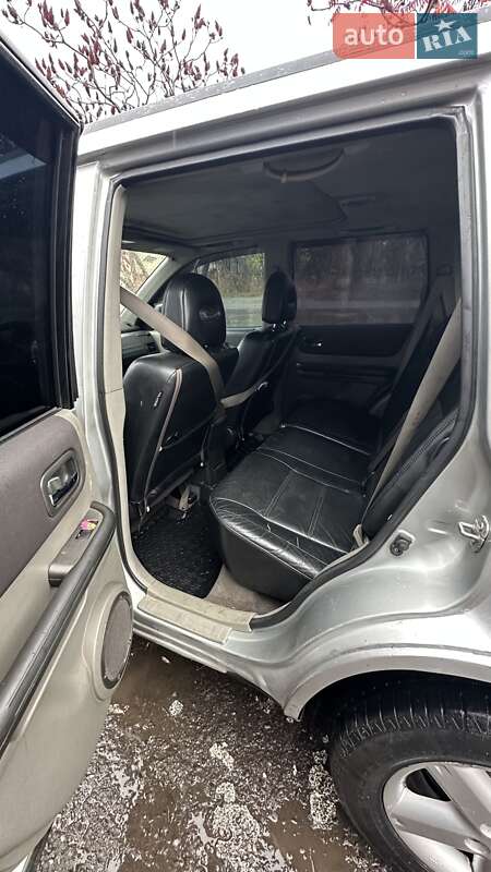 Внедорожник / Кроссовер Nissan X-Trail 2004 в Славянске