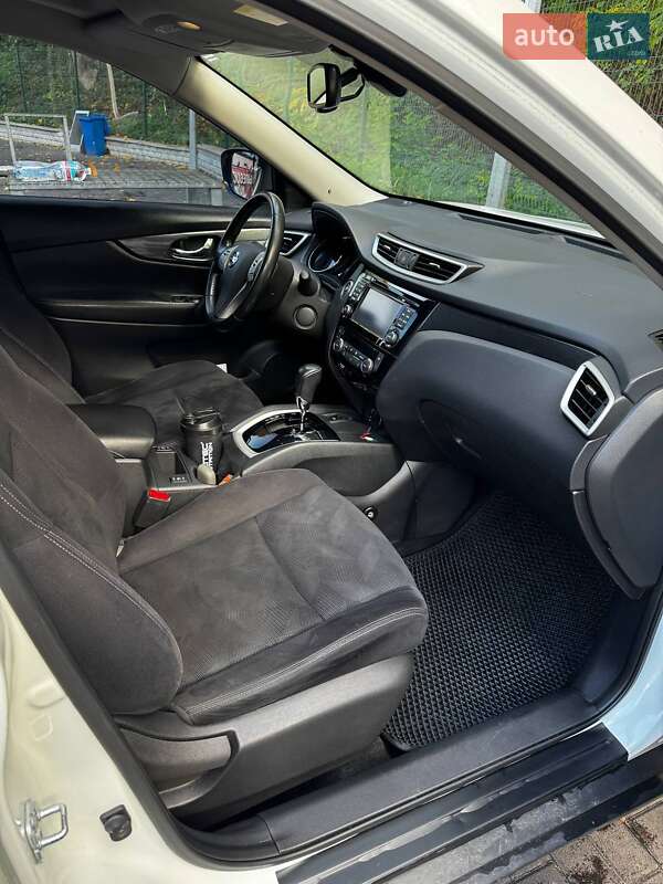 Внедорожник / Кроссовер Nissan X-Trail 2017 в Киеве фото 6 Внедорожник / Кроссовер Nissan X-Trail 2017 в Киеве