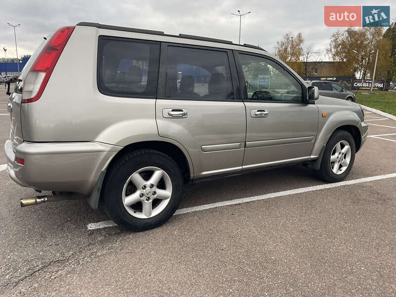 Внедорожник / Кроссовер Nissan X-Trail 2003 в Житомире