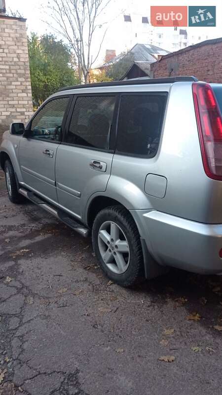 Позашляховик / Кросовер Nissan X-Trail 2006 в Чернігові