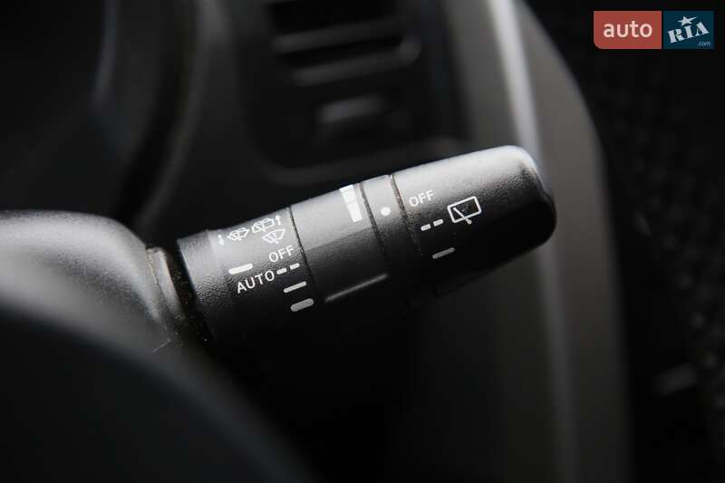 Позашляховик / Кросовер Nissan X-Trail 2012 в Харкові