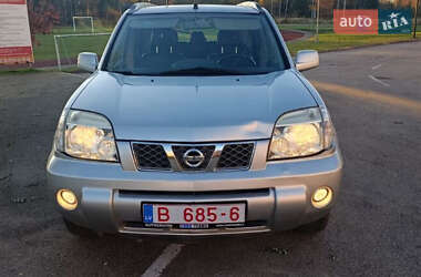 Позашляховик / Кросовер Nissan X-Trail 2005 в Києві