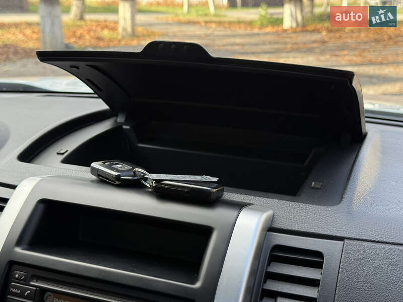 Позашляховик / Кросовер Nissan X-Trail 2013 в Тячеві фото 37 Позашляховик / Кросовер Nissan X-Trail 2013 в Тячеві