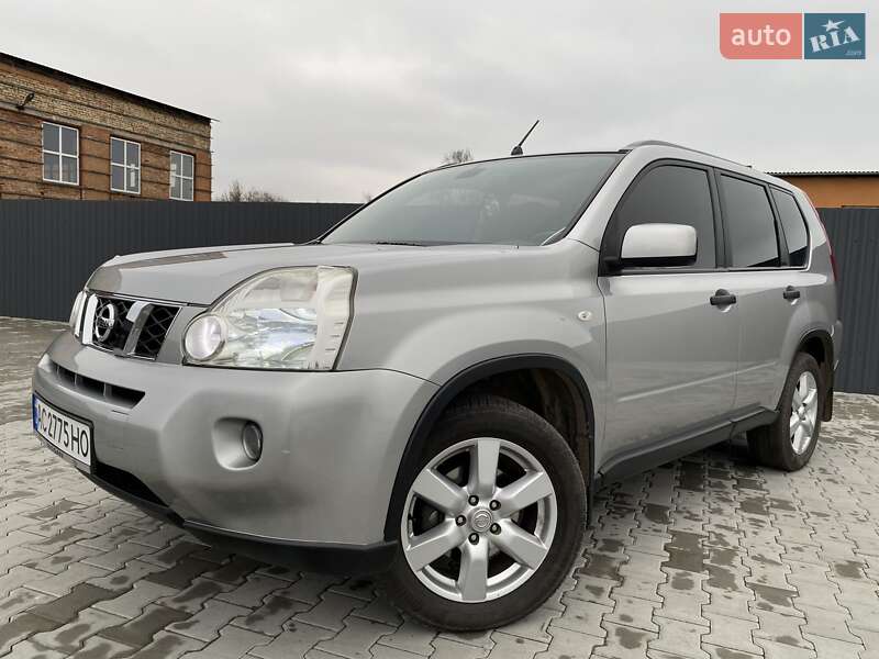 Внедорожник / Кроссовер Nissan X-Trail 2008 в Нововолынске