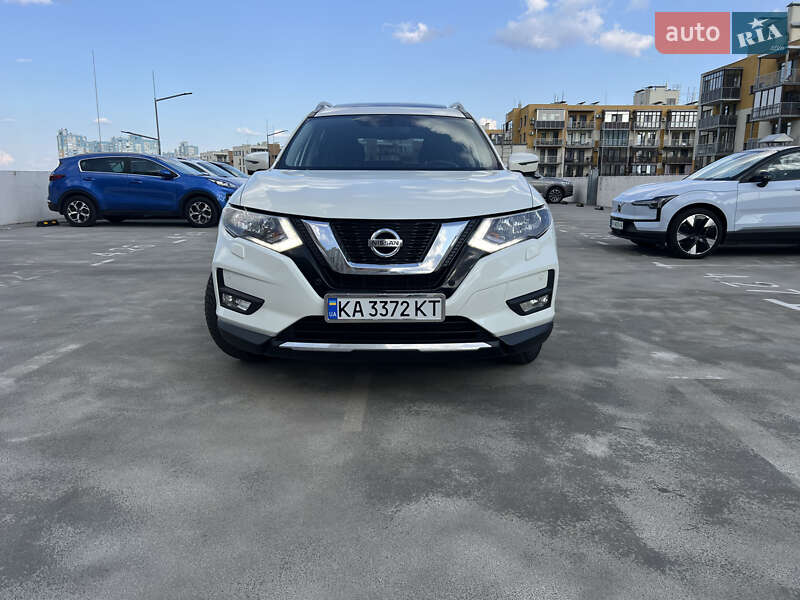 Внедорожник / Кроссовер Nissan X-Trail 2018 в Киеве