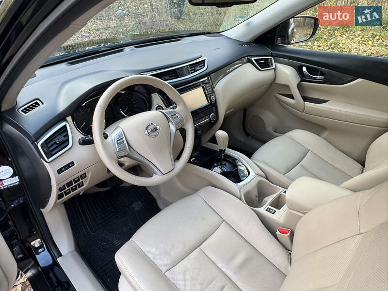 Позашляховик / Кросовер Nissan X-Trail 2017 в Бердичеві