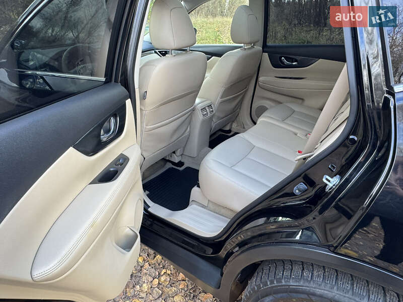 Позашляховик / Кросовер Nissan X-Trail 2017 в Бердичеві