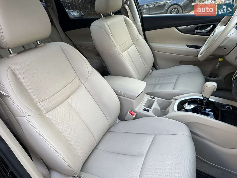 Позашляховик / Кросовер Nissan X-Trail 2017 в Бердичеві