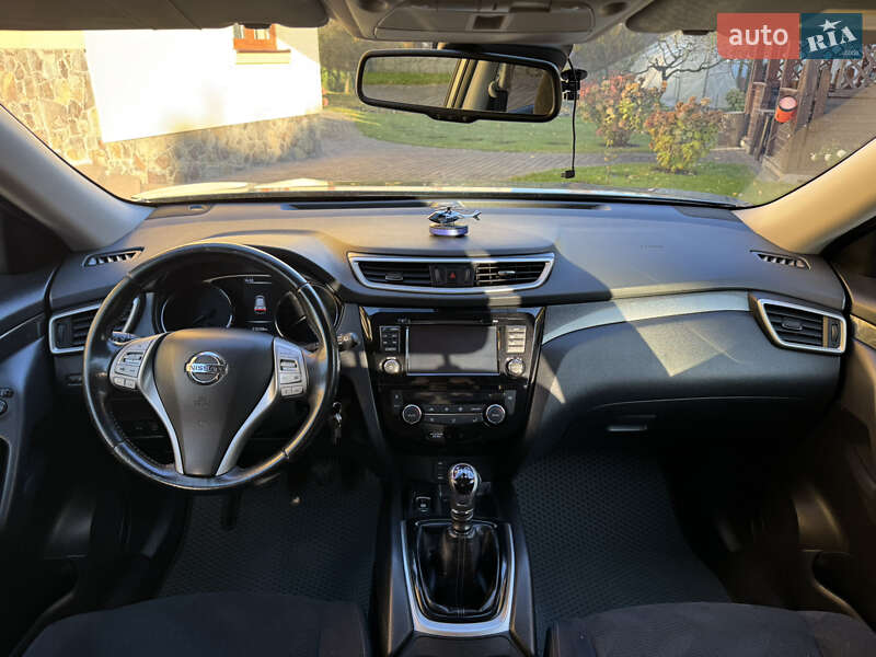 Внедорожник / Кроссовер Nissan X-Trail 2015 в Львове фото 12 Внедорожник / Кроссовер Nissan X-Trail 2015 в Львове