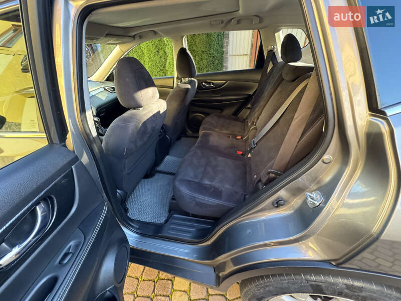 Внедорожник / Кроссовер Nissan X-Trail 2015 в Львове фото 26 Внедорожник / Кроссовер Nissan X-Trail 2015 в Львове