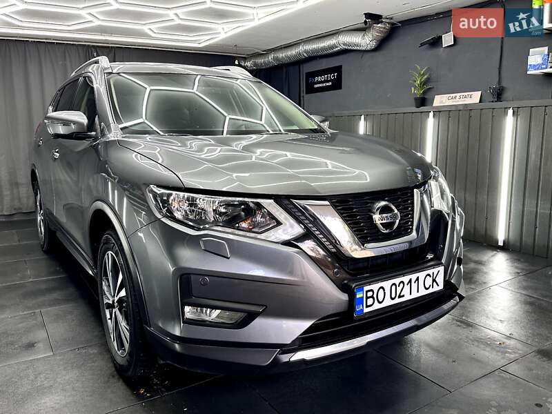 Внедорожник / Кроссовер Nissan X-Trail 2017 в Тернополе