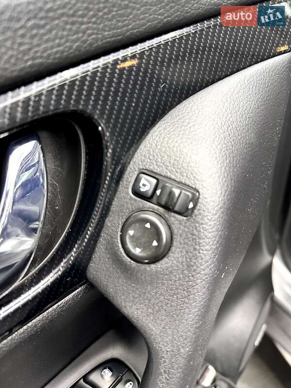 Внедорожник / Кроссовер Nissan X-Trail 2017 в Тернополе