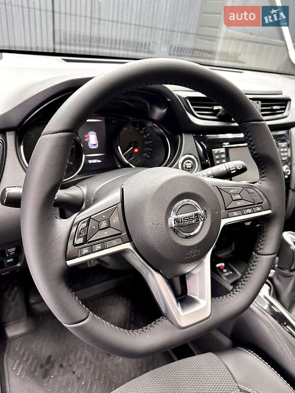 Внедорожник / Кроссовер Nissan X-Trail 2017 в Тернополе