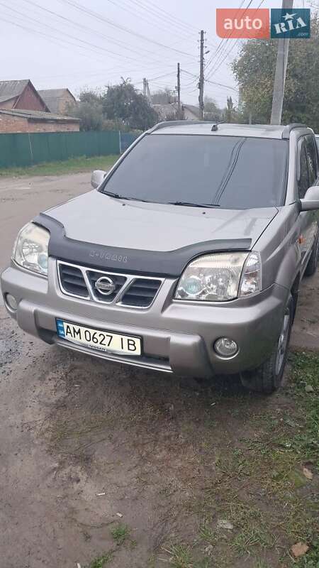 Внедорожник / Кроссовер Nissan X-Trail 2004 в Бердичеве