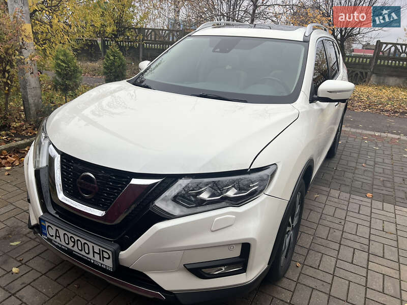 Внедорожник / Кроссовер Nissan X-Trail 2018 в Чернобае