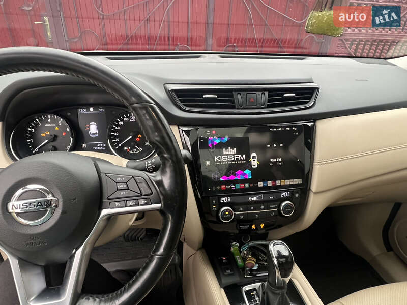 Внедорожник / Кроссовер Nissan X-Trail 2018 в Чернобае