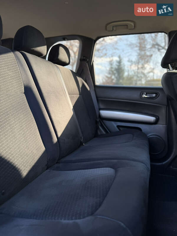 Внедорожник / Кроссовер Nissan X-Trail 2011 в Обухове