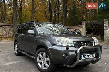 Позашляховик / Кросовер Nissan X-Trail 2007 в Рівному