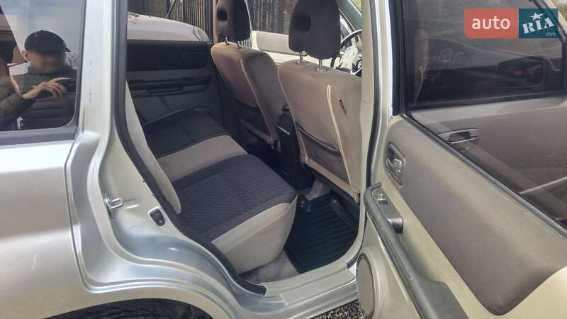 Внедорожник / Кроссовер Nissan X-Trail 2004 в Тячеве фото 10 Внедорожник / Кроссовер Nissan X-Trail 2004 в Тячеве