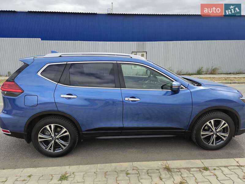 Внедорожник / Кроссовер Nissan X-Trail 2018 в Измаиле фото 6 Внедорожник / Кроссовер Nissan X-Trail 2018 в Измаиле