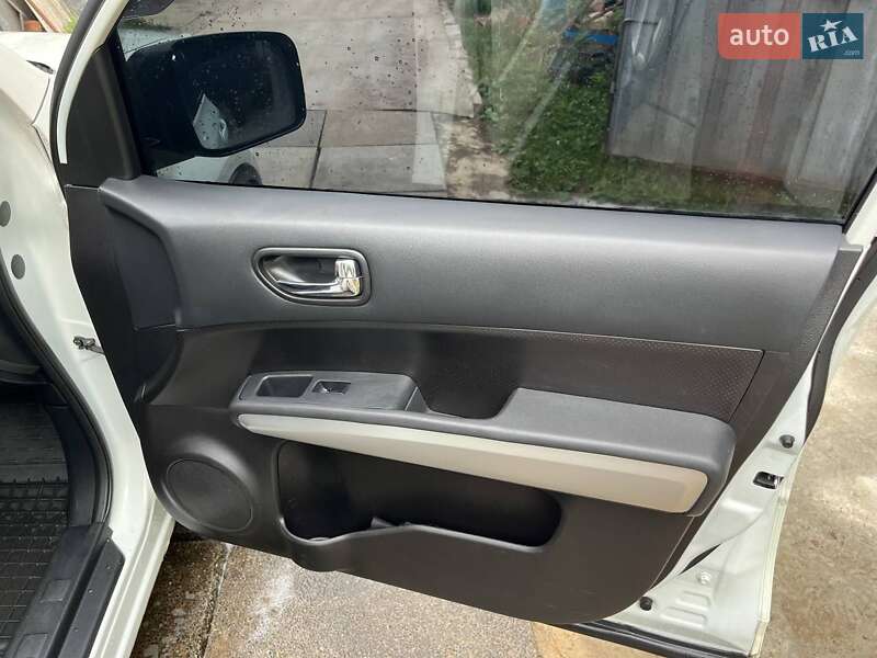 Внедорожник / Кроссовер Nissan X-Trail 2012 в Обухове