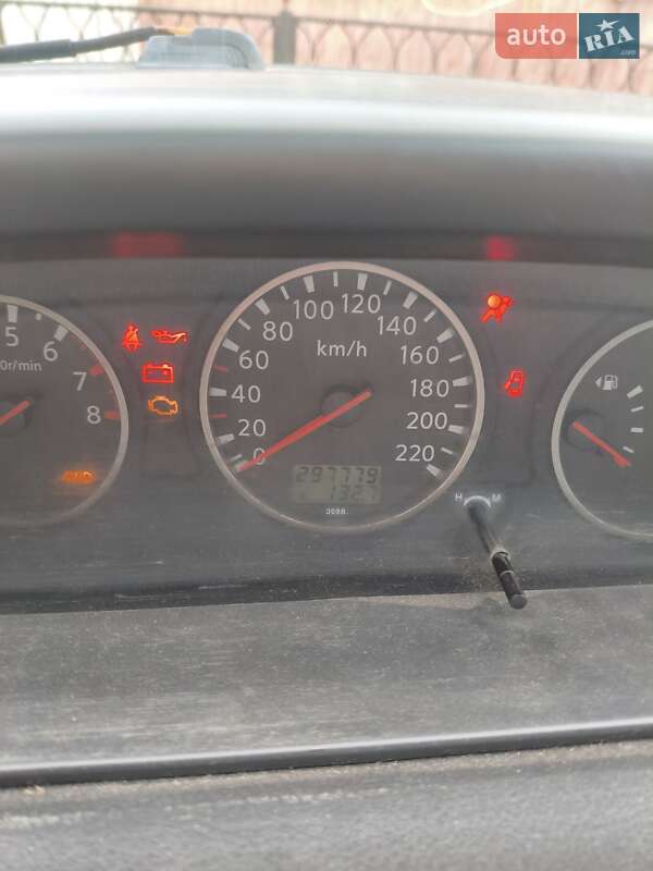 Внедорожник / Кроссовер Nissan X-Trail 2004 в Сновске